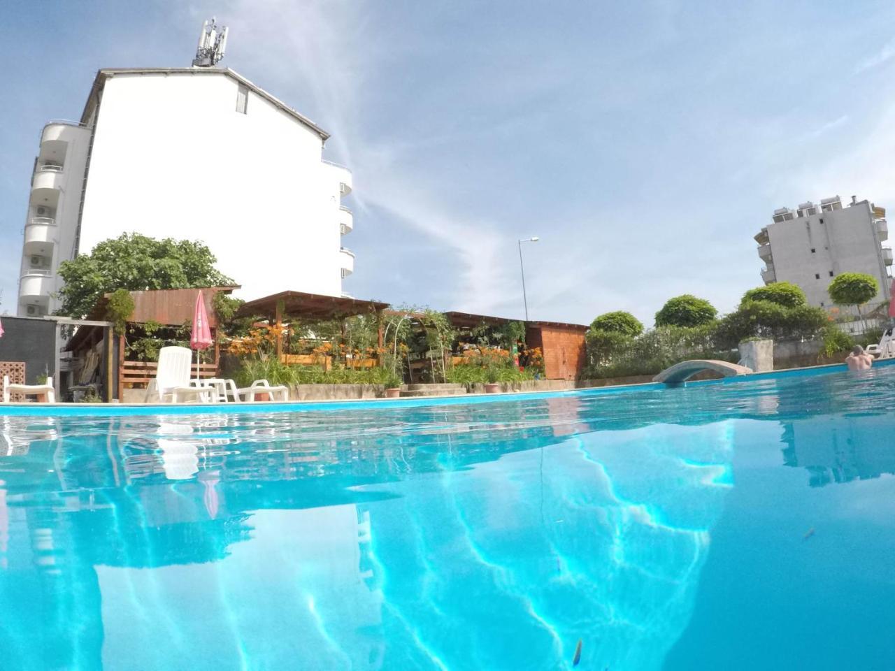 Alba Family Club Hotel Primorsko Exterior foto